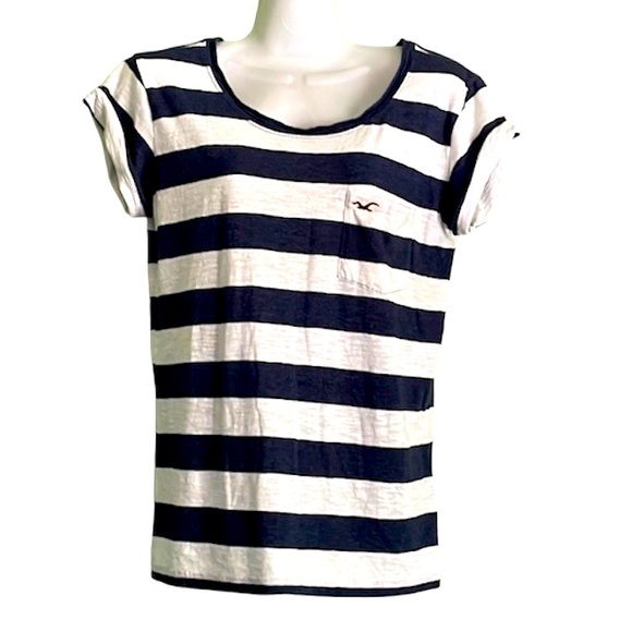 ⭐️ Hollister blue white stripe scoop neck chest pocket short sleeve tee M - Picture 1 of 15